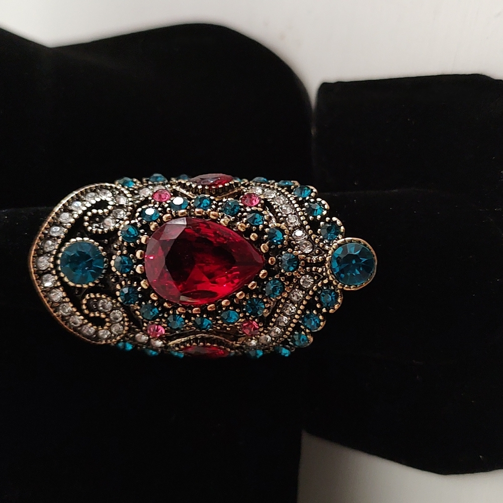 Elegant Costume Ring